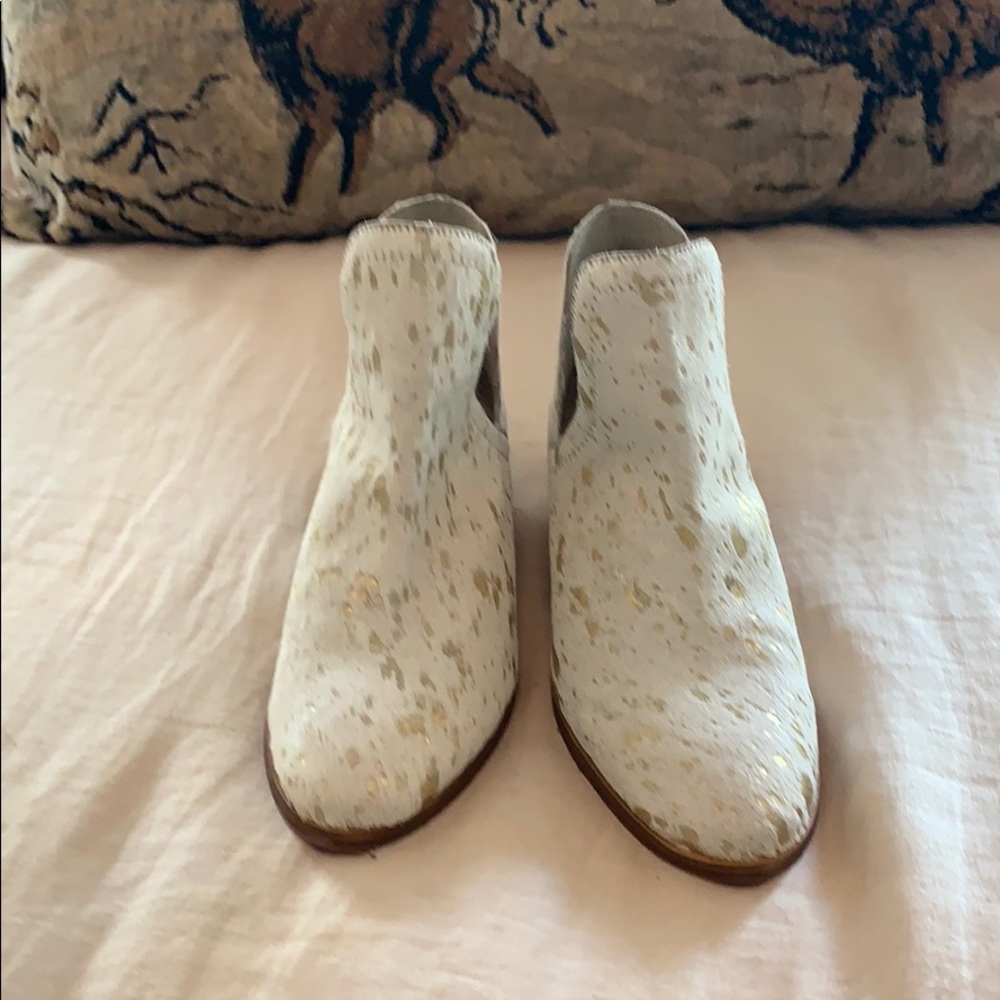 Coconuts cowhide booties